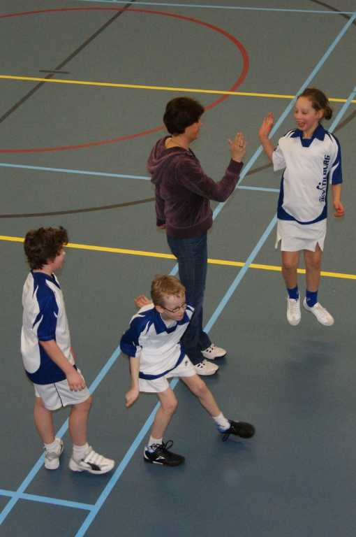 Korfbal E2  13 maart 2010-17.JPG